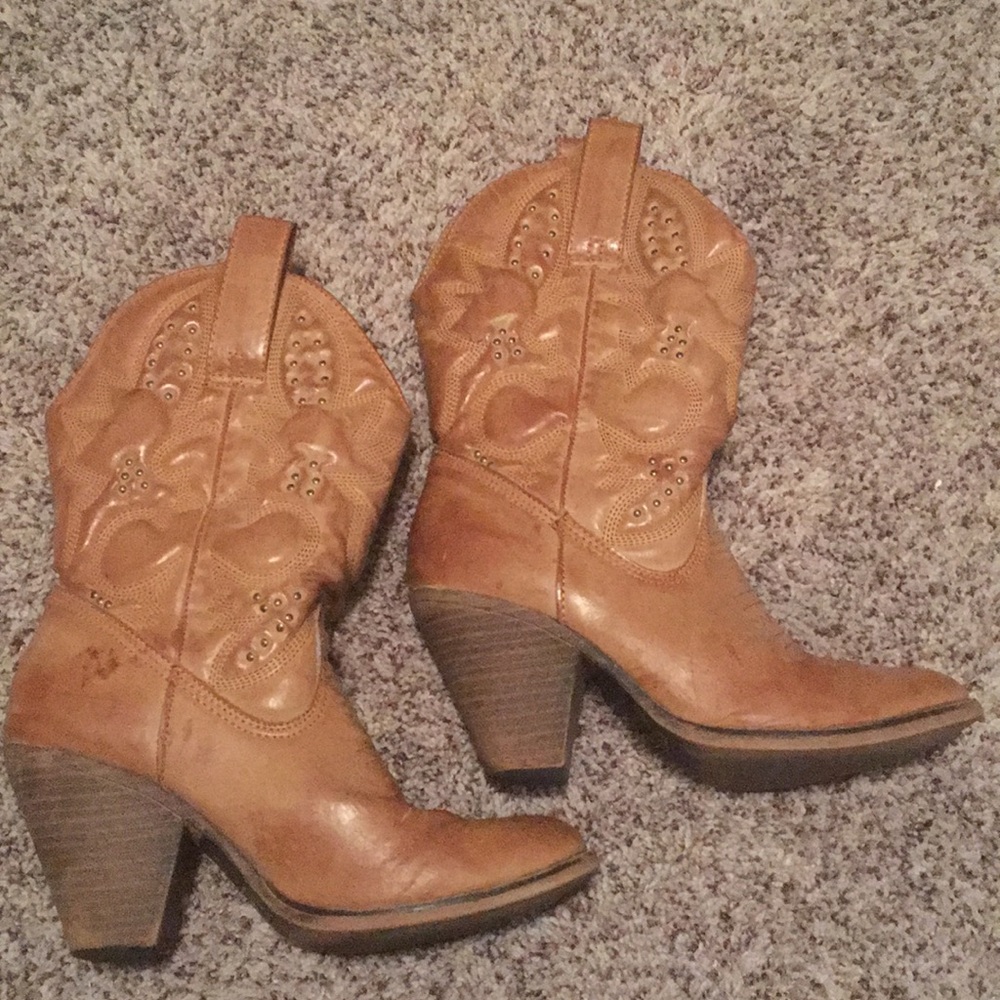 MIA cowboy boots